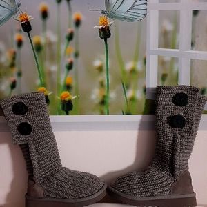 Ugg Grey Cardy Classic Knit. Toddler size 9.